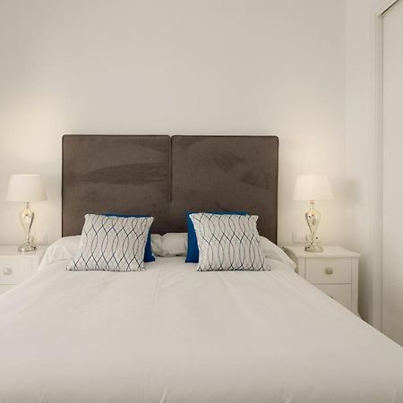 2306 - Brand New Apt, Walking Distance To Beach! Casares Eksteriør bilde